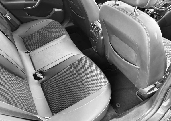 Opel Insignia cena 43999 przebieg: 194800, rok produkcji 2017 z Prudnik małe 497
